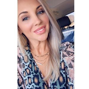 Meet your Posher, Brooke